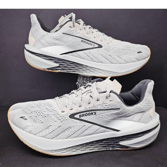 Brooks Shoes - Brooks Women 10.5 Comfy footwear